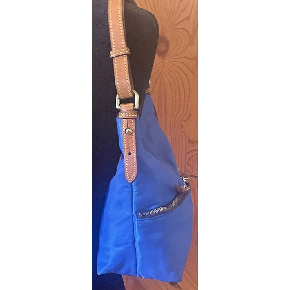 Dooney & Bourke Dillon Blue Nylon Hobo Bag Brown Leather Duck Logo Purse⁠